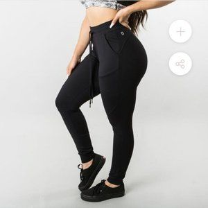 BuffBunny Jasmine Joggers